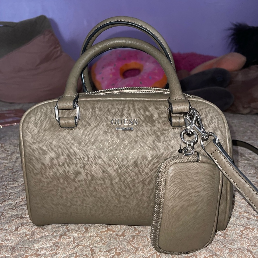 *BRAND NEW* GUESS Top Handle Crossbody Bag